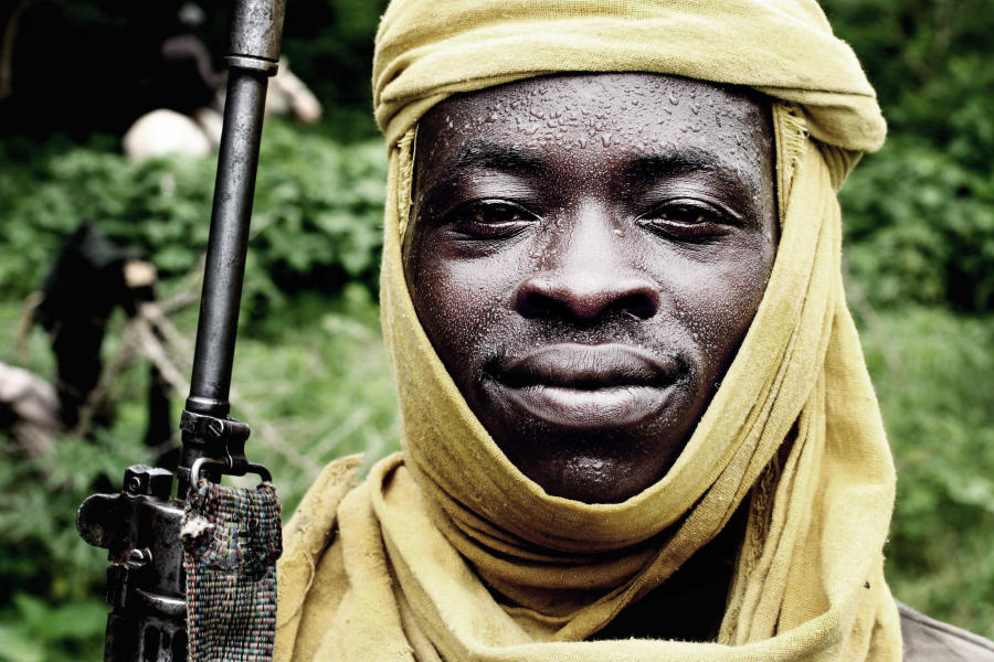 Soldat i Dafur. : REPORTAGE/PORTRÆT : Carsten Ingemann - Denmark - photographer-visual artist