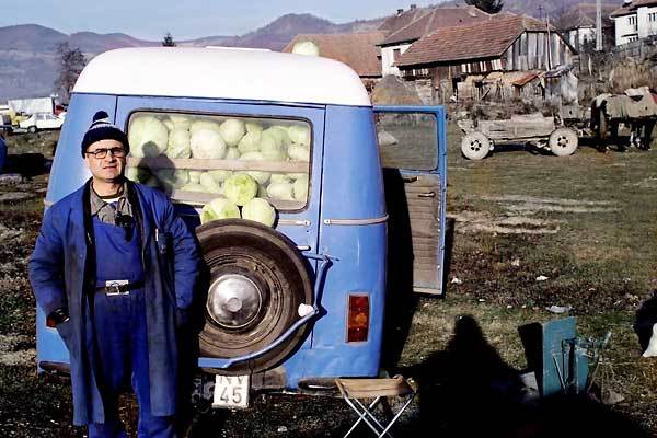 Hungarian farmer in Romania : Europe.....from the book "Europæerne....reportage fra en rejse i Europas erindring" : Carsten Ingemann - Denmark - photographer-visual artist