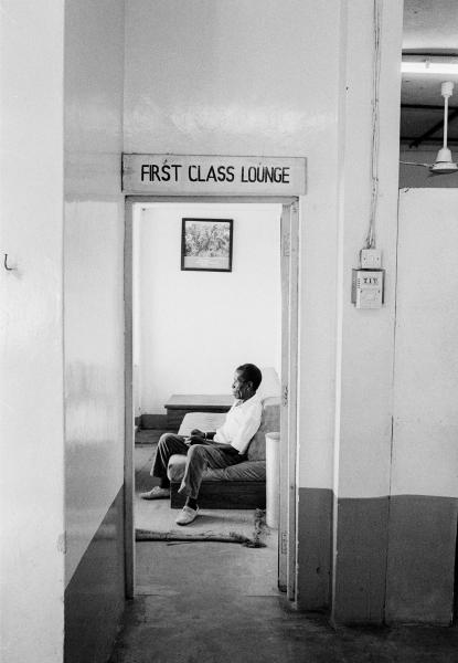 rwanda_airport_final.jpg : Rwanda1994 : Carsten Ingemann - Denmark - photographer-visual artist