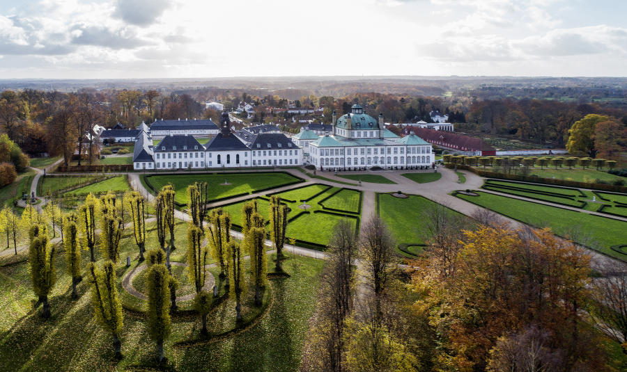 Fredensborg Slot/Client:Slots og Ejendomsstyrelsen : Landskabsarkitektur/landscapearchitecture : Carsten Ingemann - Denmark - photographer-visual artist