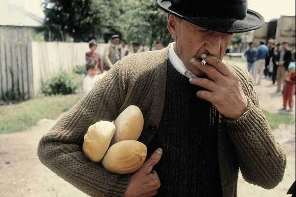 Bucaresti/Romania : Europe.....from the book "Europæerne....reportage fra en rejse i Europas erindring" : Carsten Ingemann - Denmark - photographer-visual artist