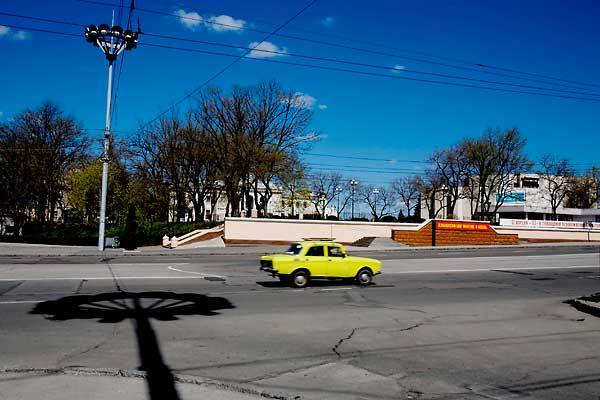 Tiraspol/Moldova : Europe.....from the book "Europæerne....reportage fra en rejse i Europas erindring" : Carsten Ingemann - Denmark - photographer-visual artist