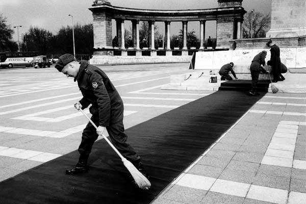 Budapest/Hungary : Europe.....from the book "Europæerne....reportage fra en rejse i Europas erindring" : Carsten Ingemann - Denmark - photographer-visual artist