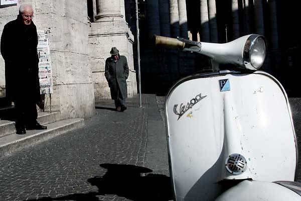 Napoli/Italy : Europe.....from the book "Europæerne....reportage fra en rejse i Europas erindring" : Carsten Ingemann - Denmark - photographer-visual artist